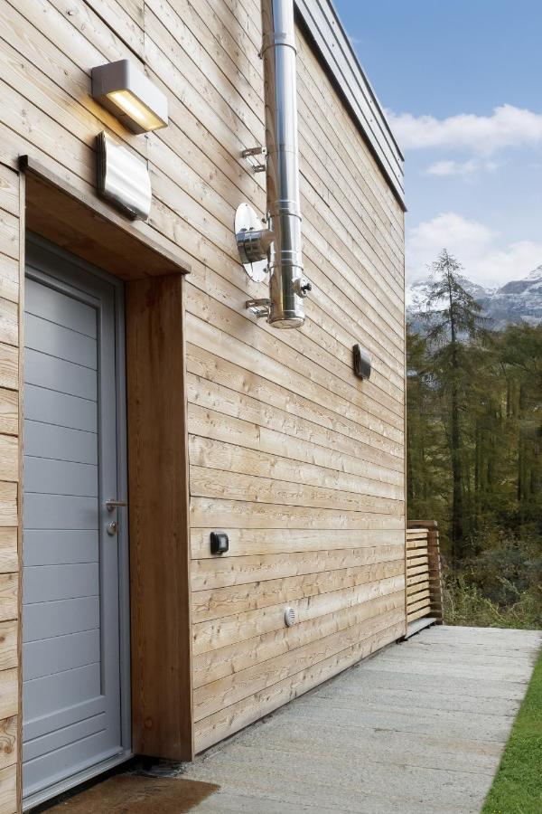 Hellochalet - Chalet Northern Lights - Family Ski Chalet With Garden Walking Distance Lift Valtournenche Bagian luar foto