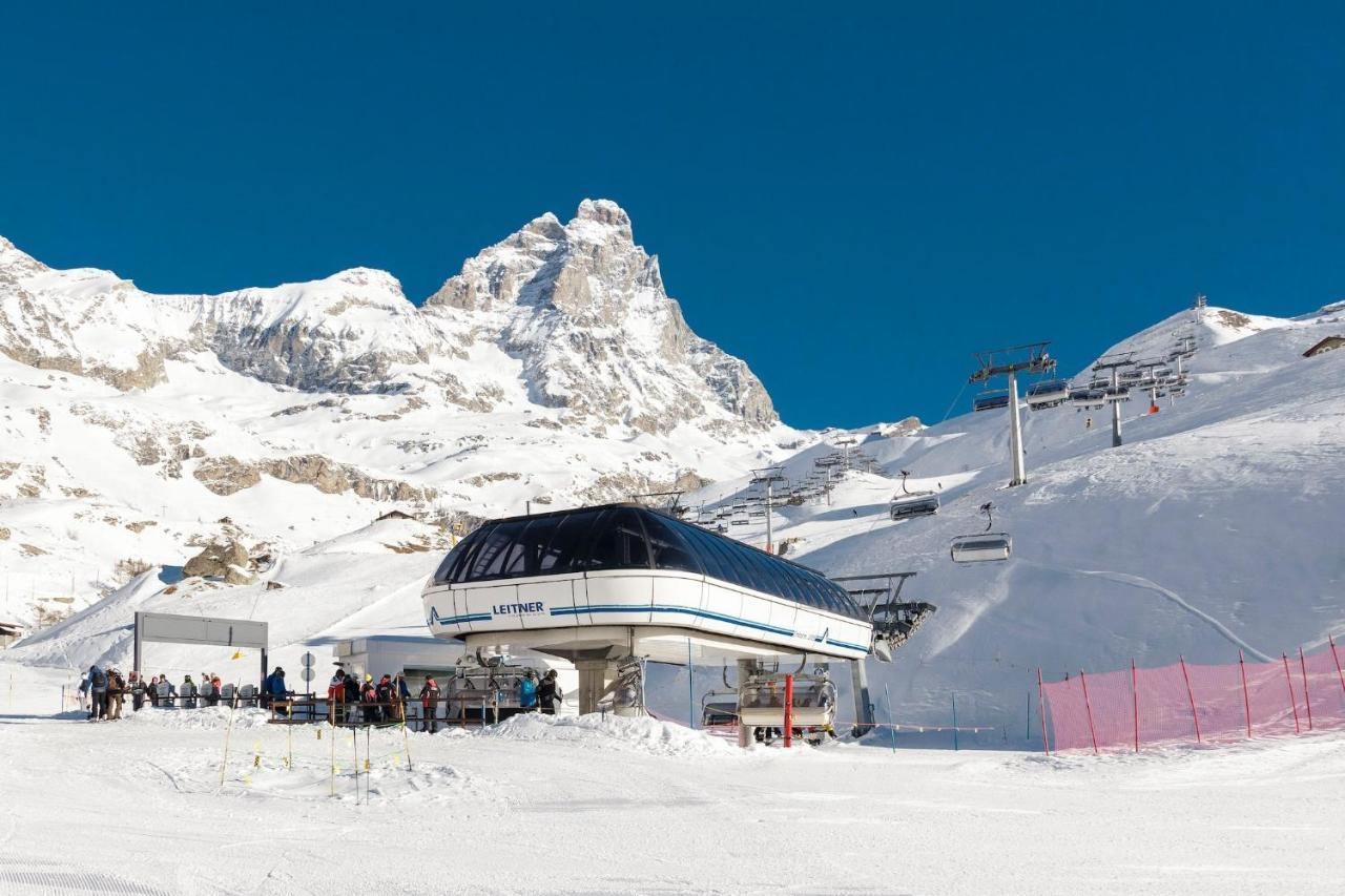 Hellochalet - Chalet Northern Lights - Family Ski Chalet With Garden Walking Distance Lift Valtournenche Bagian luar foto