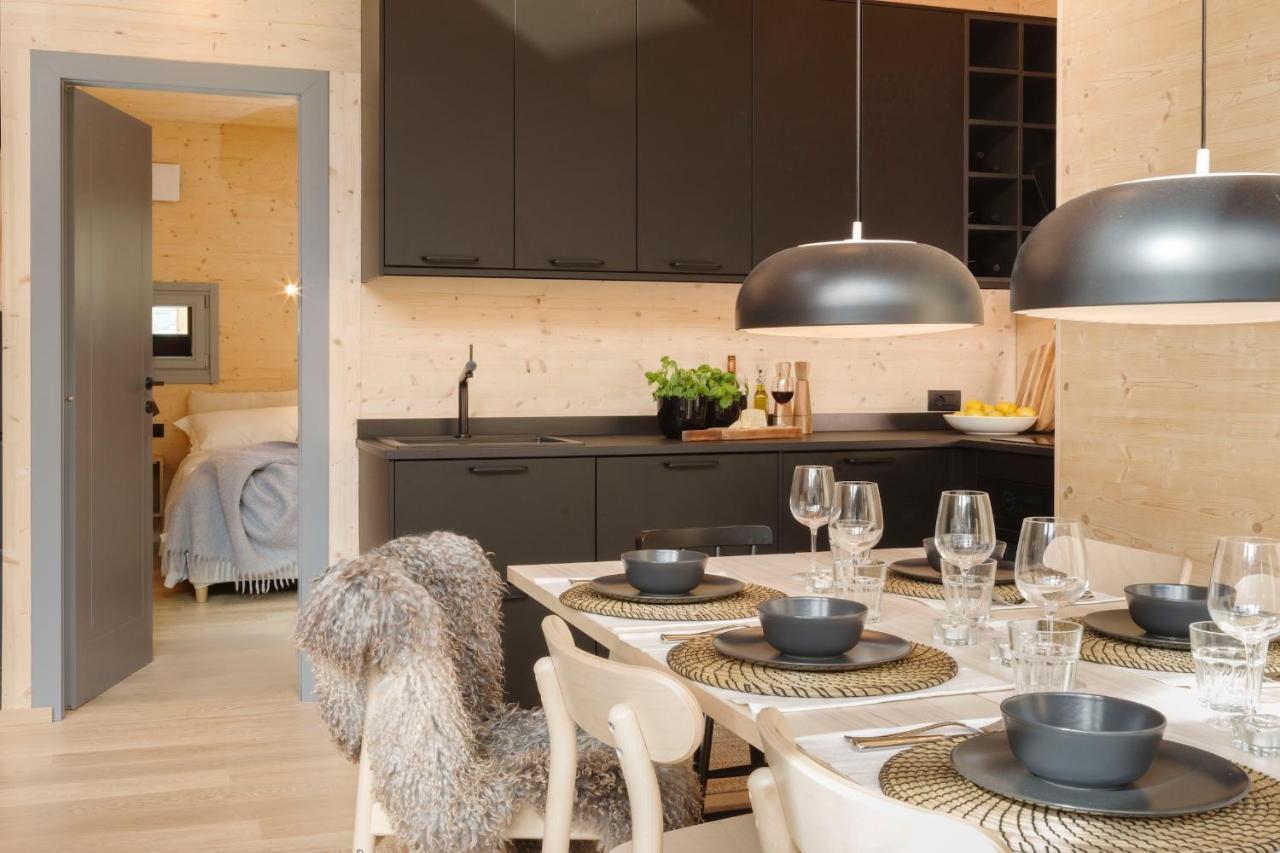Hellochalet - Chalet Northern Lights - Family Ski Chalet With Garden Walking Distance Lift Valtournenche Bagian luar foto