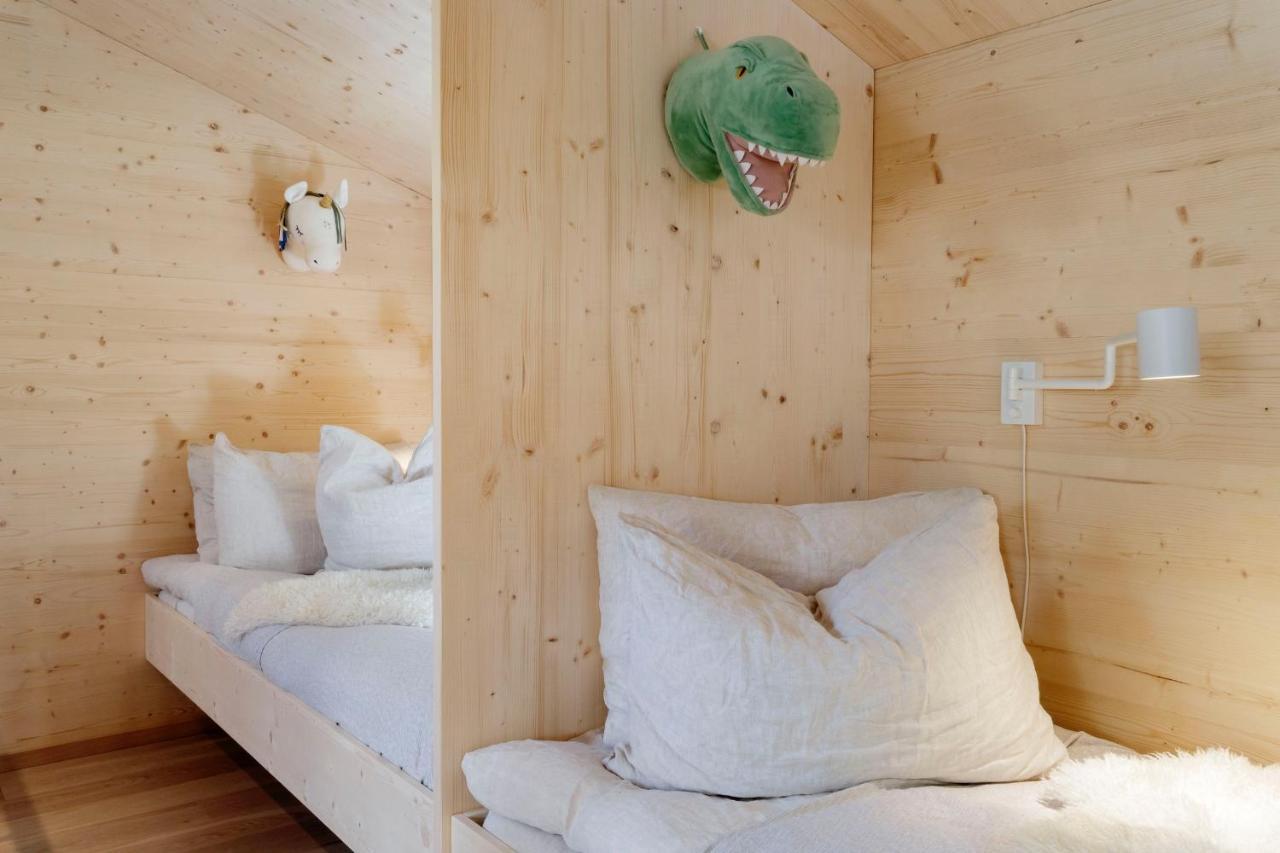 Hellochalet - Chalet Northern Lights - Family Ski Chalet With Garden Walking Distance Lift Valtournenche Bagian luar foto